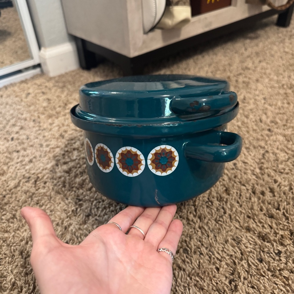 Vintage 70’s Teal Enamel Roasting Pan - Picture 3 of 15